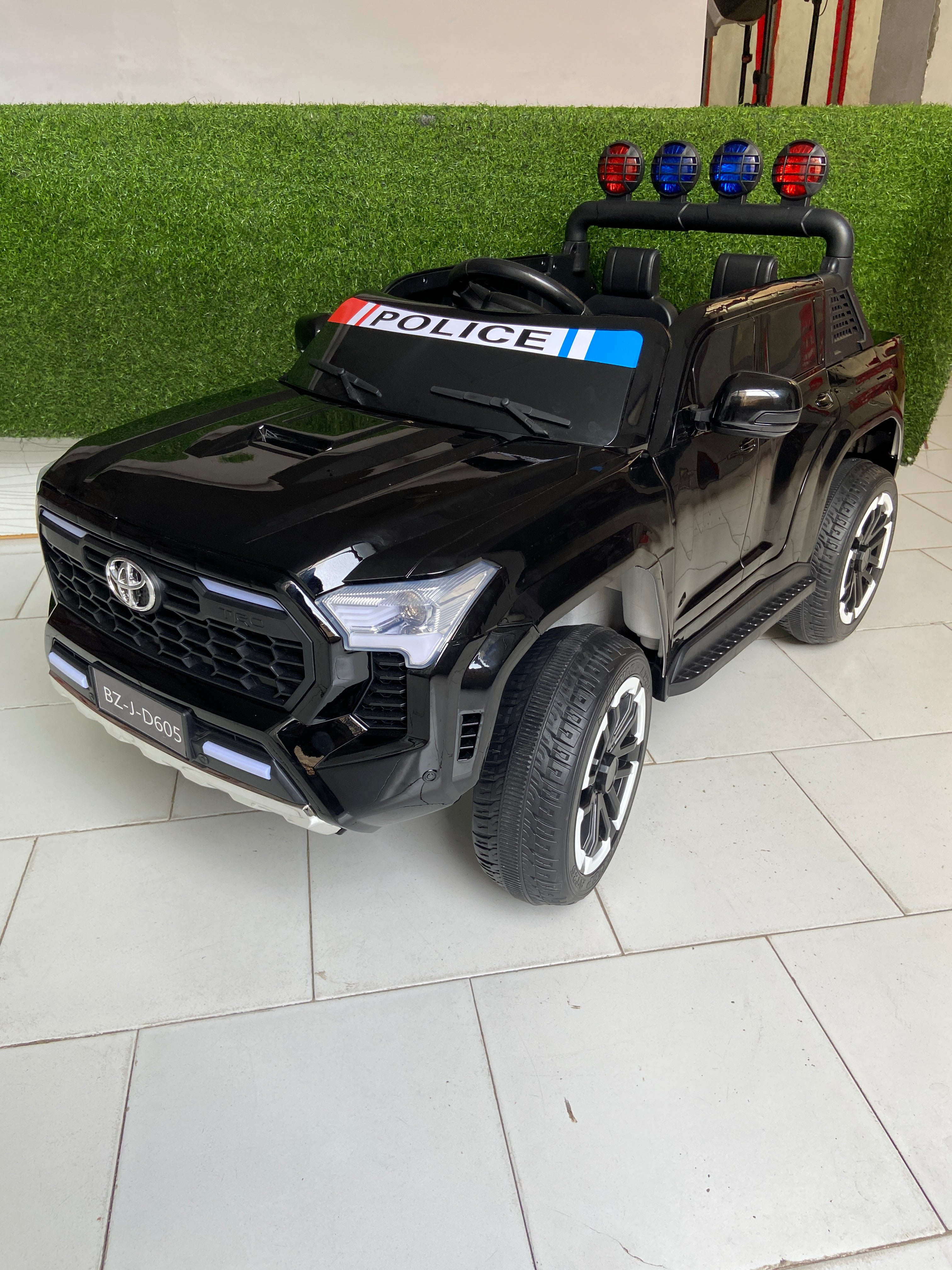 Electric Police 4 x 4 Ride On Jeep-BZ-D605