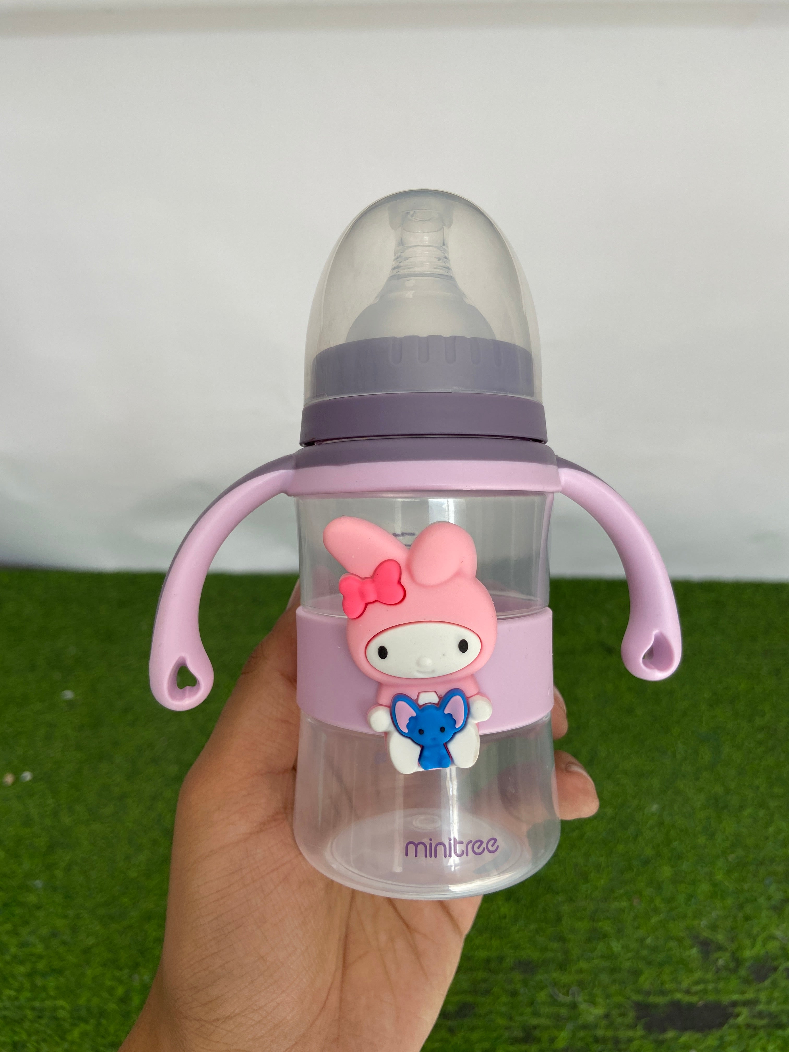 FE196-Bear baby feeding bottle 210ML